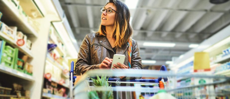 Imagem destaque: Consumidor busca até 3 lojas para economizar