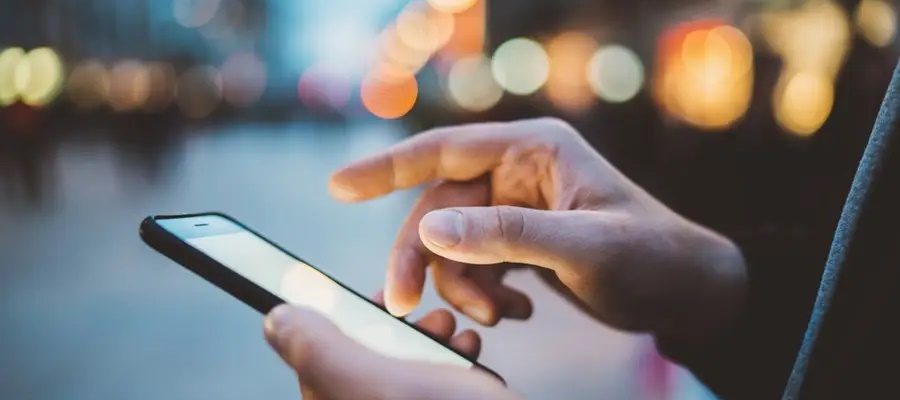Imagem destaque: Senacon notifica Amazon e Mercado Livre sobre venda de celulares irregulares