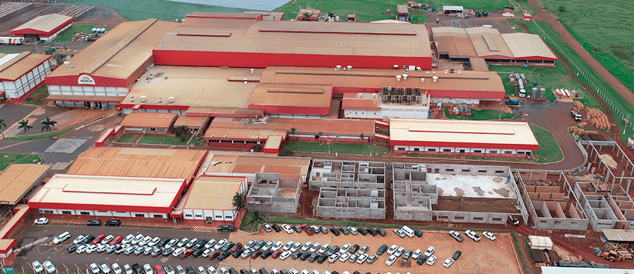 Imagem destaque: Aurora Coop amplia presença no comércio mundial com 1ª unidade em Xangai