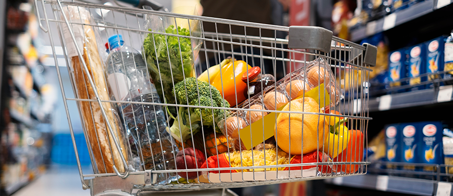 Imagem destaque: Cestas de compras estão 7,8% maiores, aponta Kantar