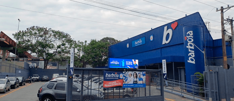 Imagem destaque: Barbosa Supermercados revitaliza unidade em Itapevi (SP)