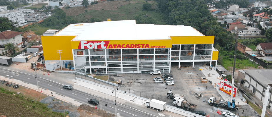 Imagem destaque: Fort Atacadista investe R$ 60 milhões em sua 60ª loja
