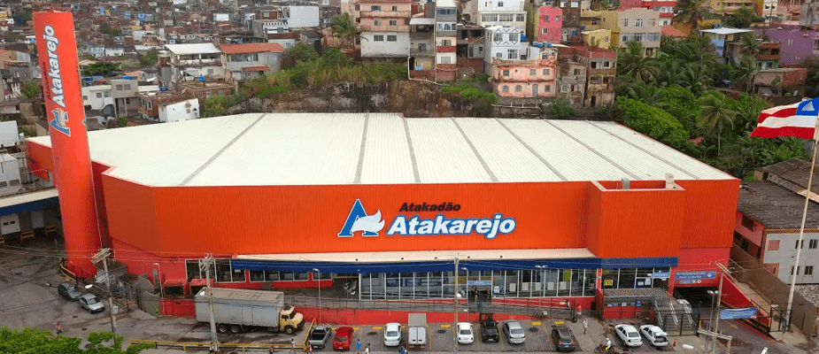 Imagem destaque: Atakarejo estreia sua 43ª loja, em Salvador (BA)
