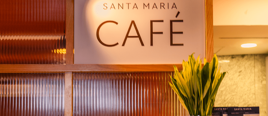 Imagem destaque: Santa Maria Empório inaugura ambiente com café em loja de SP