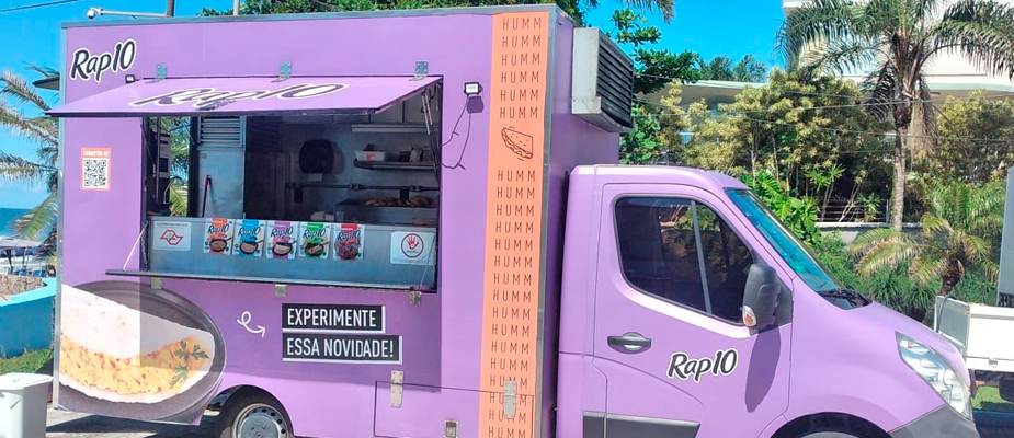 Imagem destaque: Para temporada de verão, Rap10 promove ativações em praias de SP
