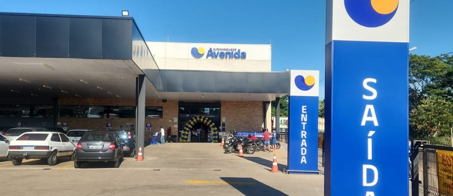 Imagem destaque: Supermercados Avenida investe em retrofit