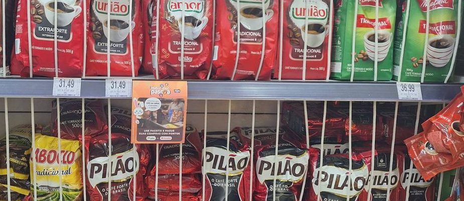 Imagem destaque: Supermercados implementam proteção antifurto em cafés