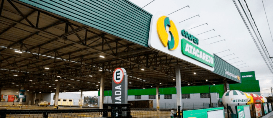 Imagem destaque: Rede Cooper inaugura 5º atacarejo em Santa Catarina