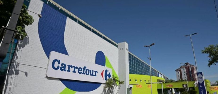Imagem destaque: Carrefour amplia número de lojas com funcionamento 24 horas