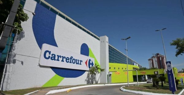 Imagem: Carrefour amplia número de lojas com funcionamento 24 horas