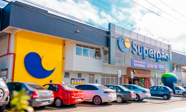 Imagem: Grupo Muffato anuncia aquisição de 6 lojas da rede Superpão