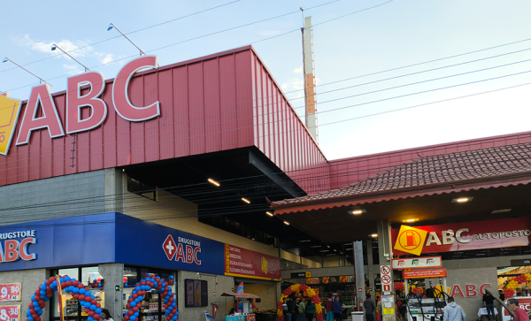 Imagem: Município de Candeias (MG) recebe nova loja do Hiper ABC