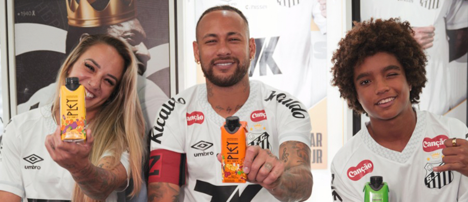 Imagem destaque: Pley by Ney, marca da Tial assinada por Neymar Jr, é a nova patrocinadora do Santos