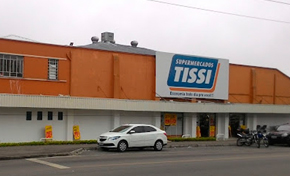 Imagem: Supermercado Tissi encerra atividades no bairro Pilarzinho, em Curitiba (PR)