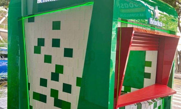 Imagem: Grupo Heineken instala pop-up store sustentável em filial do Pão de Açúcar