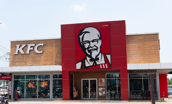 Imagem: Novo dono do KFC tem plano de expansão para abrir uma loja por semana no Brasil