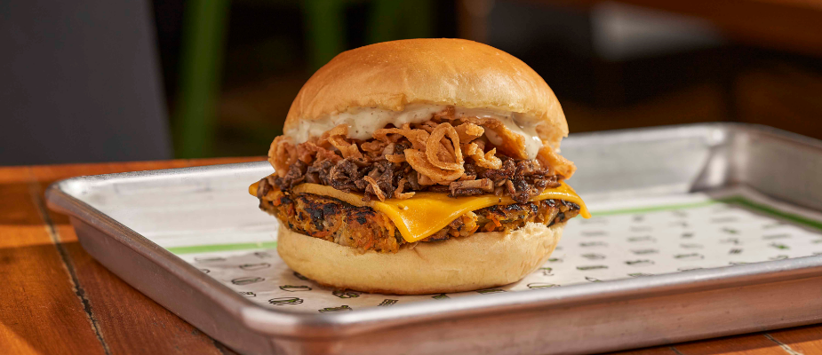 Imagem destaque: Cabana Burger comemora ‘dia do vegetarianismo’ com novas opções de lanches
