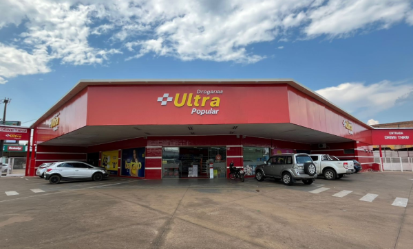 Imagem: Ultra Popular inaugura primeiro drive-thru farmacêutico em Porto Velho (RO)