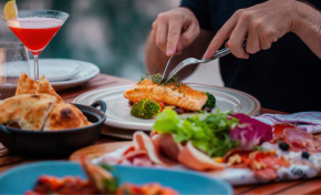 Imagem: Restaurantes e bares esperam faturar mais em 2026, aponta Abrasel