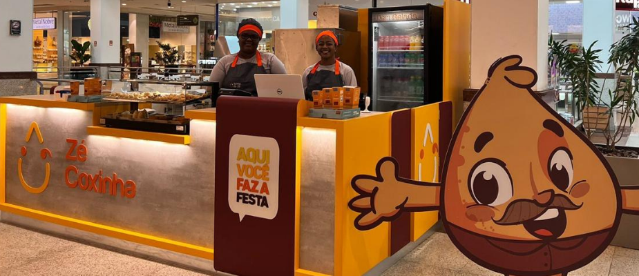 Imagem destaque: Zé Coxinha chega a SP com modelo de franquia simplificado e foco em expansão nacional