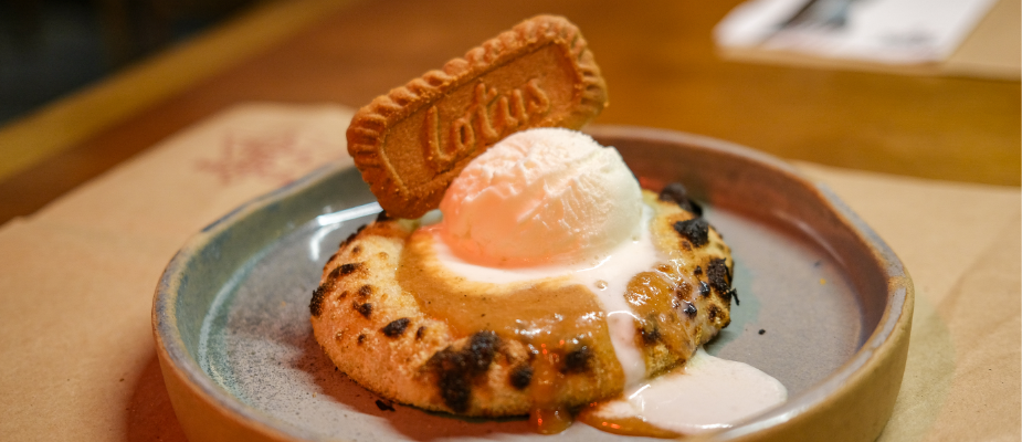 Imagem destaque: Pizza da Mooca lança Pizza Biscoff com caramelo salgado e gelato artesanal