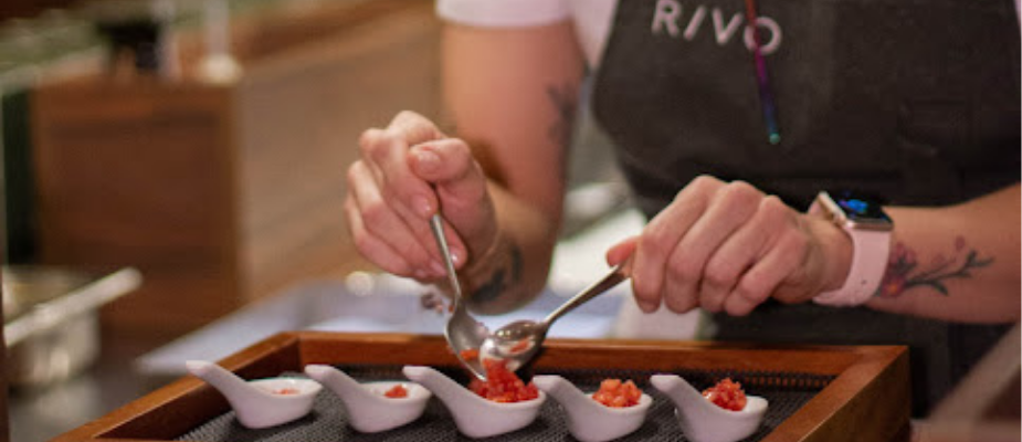 Imagem destaque: Rivo apresenta cozinha autoral em BH com chefs e produtos sazonais