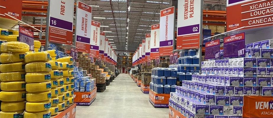 Imagem destaque: Atacarejo VemKiTem começa a atuar em Aracaju (SE)