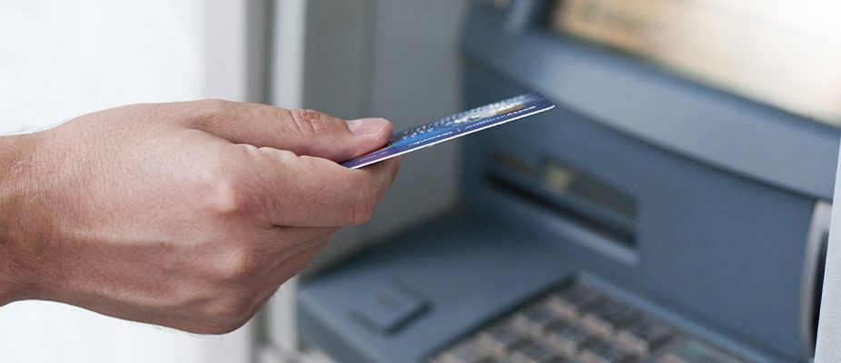Imagem destaque: 57% dos brasileiros combinam bancos digitais e tradicionais