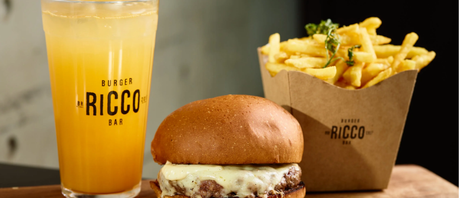 Imagem destaque: Ricco Burger abre unidade no Aeroporto Internacional de Brasília