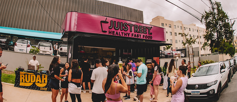 Imagem destaque: Juistreet inaugura unidade em BH e reforça crescimento do healthy fast food no país