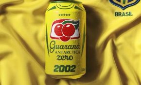 Imagem: Guaraná Antarctica estiliza latas inspiradas nos uniformes campeões do Brasil na Copa