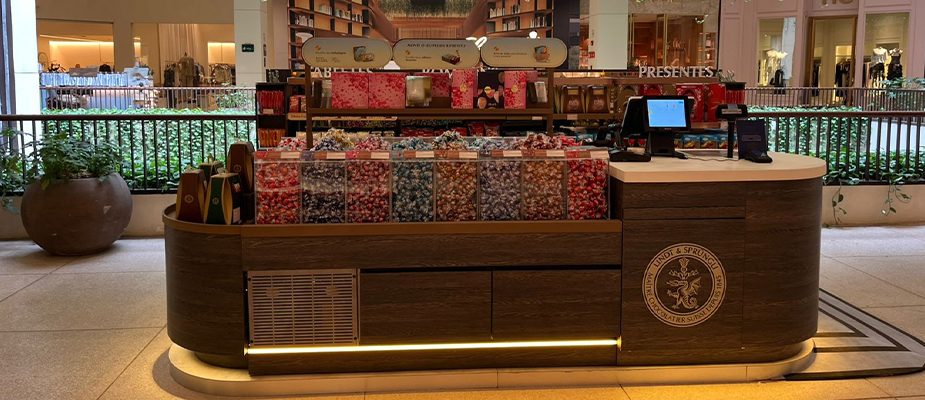 Imagem destaque: Focando em pontos estratégicos, Lindt chega ao Shopping Cidade Jardim (SP)