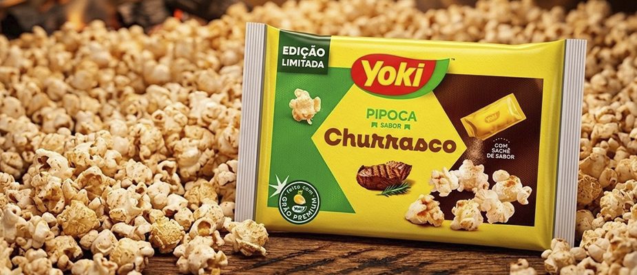 Imagem destaque: Em clima de Copa do Mundo, Yoki lança pipoca sabor Churrasco