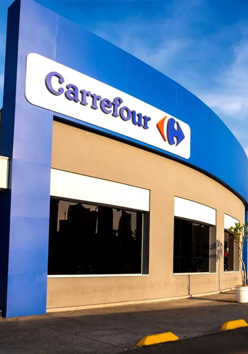 Imagem: Carrefour fecha hipermercado em Curitiba (PR)