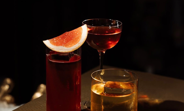 Imagem: Exímia Bar reabre no Itaim Bibi com proposta autoral contemporânea