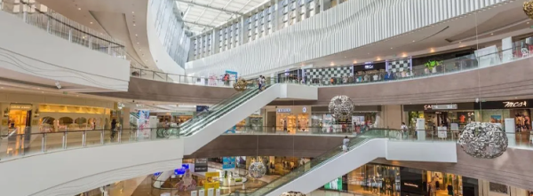 Imagem: Fim da escala 6x1 pode reduzir vendas em shoppings em 12%, diz Abrasce