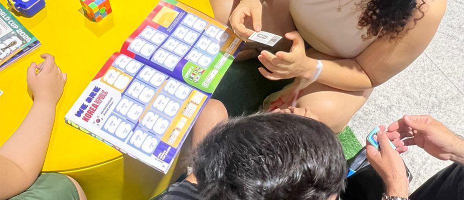 Imagem destaque: Grupo Lagoa promove encontros para troca de figurinhas do álbum da Copa