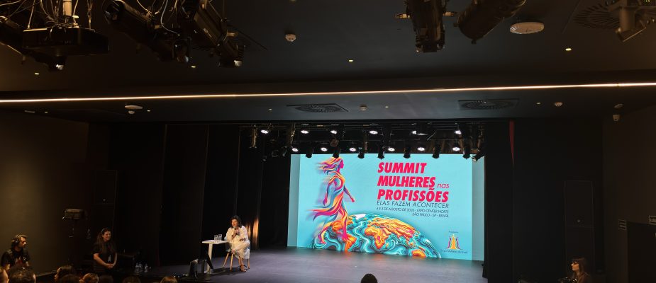 Imagem destaque: Luiza Helena Trajano defende meta de 50% de mulheres na liderança até 2030