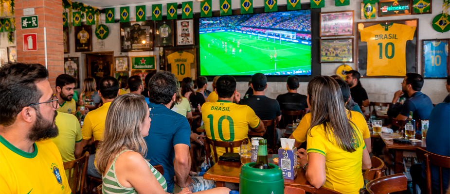 Imagem destaque: Bares concentram quase 12% das vendas do dia após vitória do Brasil na Copa
