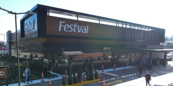 Imagem: Festval reinaugura supermercado em Curitiba (PR) após modernização