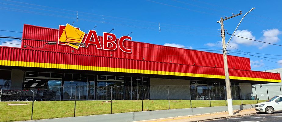 Imagem destaque: Grupo ABC instala primeiro hipermercado em São Sebastião do Paraíso (MG)