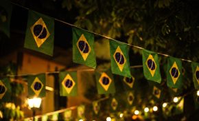 Imagem: Verdemar reúne clientes para torcida pelo Brasil na Copa