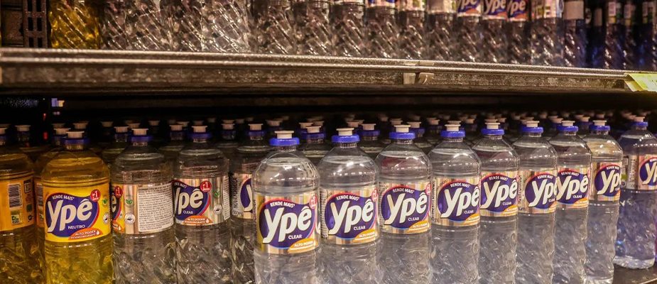 Imagem destaque: Anvisa mantém suspensão de alguns lotes de produtos da Ypê