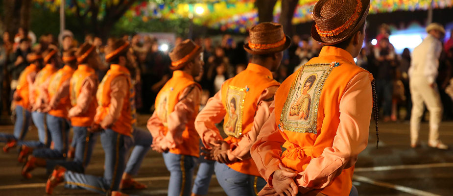 Imagem destaque: Festas de São João devem elevar faturamento de bares e restaurantes