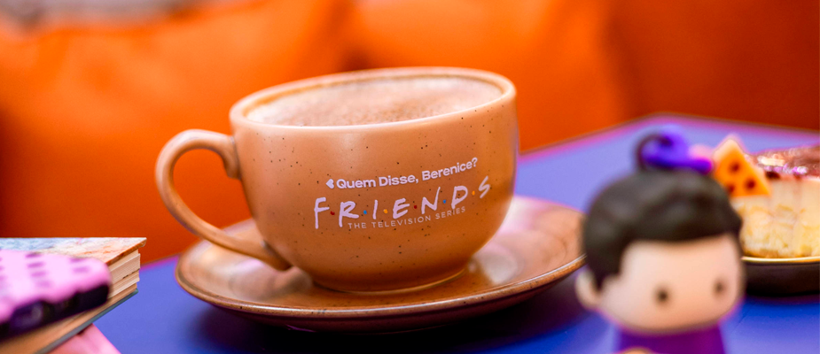 Imagem destaque: Café inspirado na série Friends abre por tempo limitado