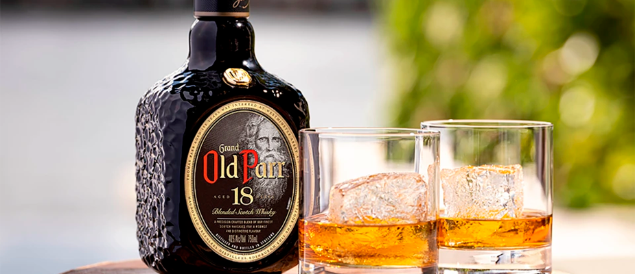 Imagem destaque: Old Parr promove ação em bares de Goiânia (GO) em homenagem a Marília Mendonça