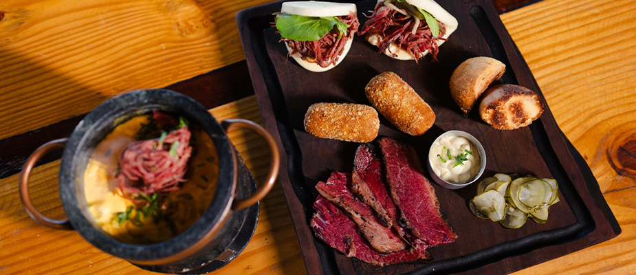 Imagem destaque: Cantuca Brasero & Bar promove Festival do Pastrami em Curitiba (PR)