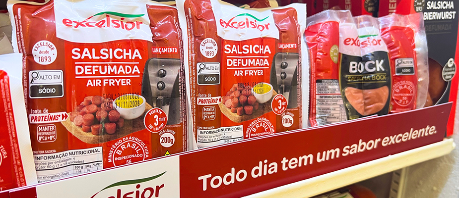 Imagem destaque: Excelsior Alimentos lança salsicha defumada para air fryer