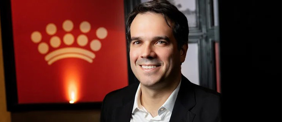 Imagem destaque: Fernando Ferroni assume a presidência da Royal Canin no Brasil