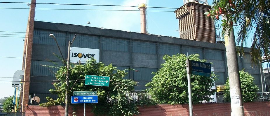 Imagem destaque: Saint-Gobain encerra produção de fábrica da Isover em São Paulo